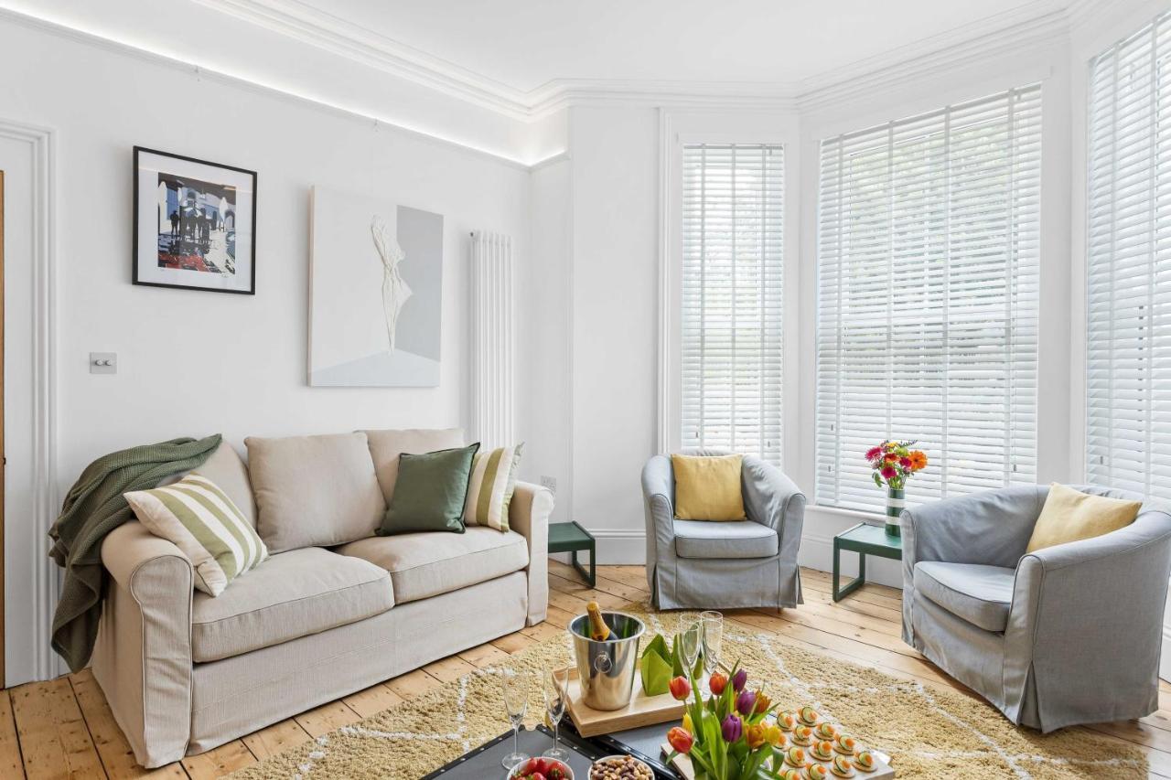 Casa vacanze Park House, Historic Gem, Parking, Pet Friendly, Close To Stunning Coastline & Eateries *