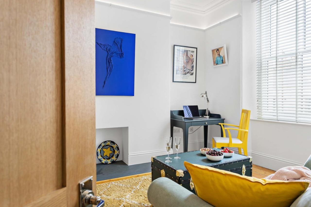 Park House, Historic Gem, Parking, Pet Friendly, Close To Stunning Coastline & Eateries *