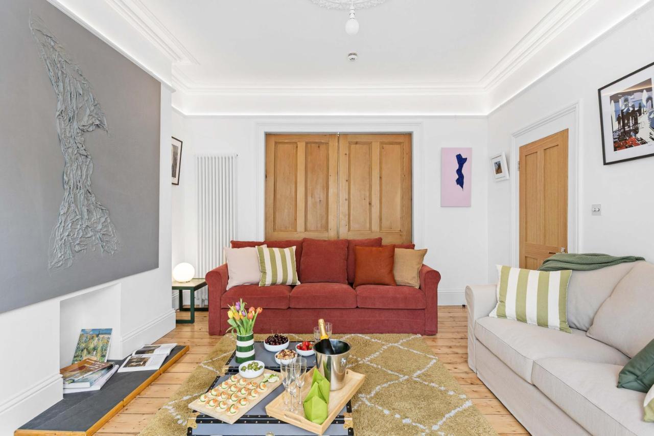 Park House, Historic Gem, Parking, Pet Friendly, Close To Stunning Coastline & Eateries